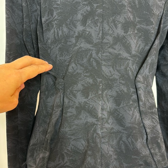 Beautiful black RIANI blazer - Picture 6 of 8